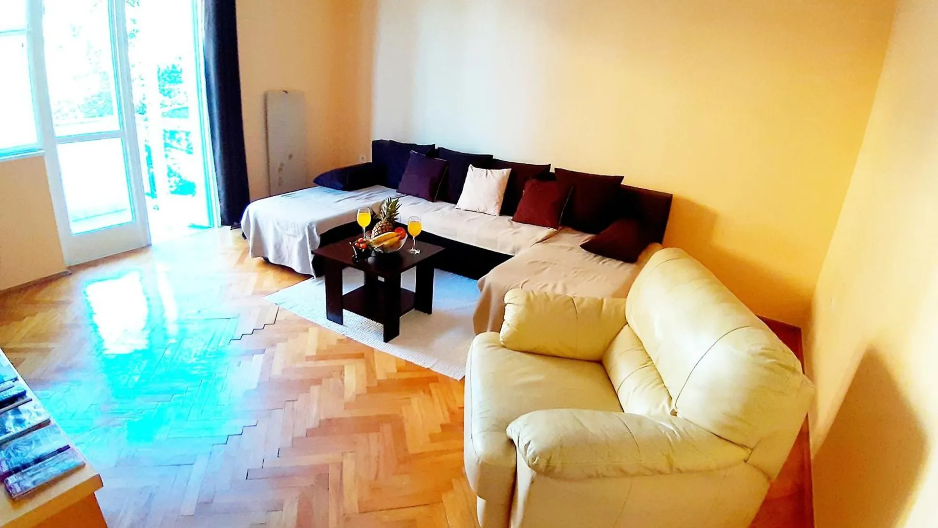 Amarena Apartment contacts
